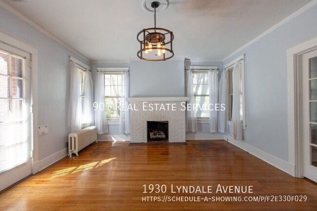Building Photo - 1930 Lyndale Ave