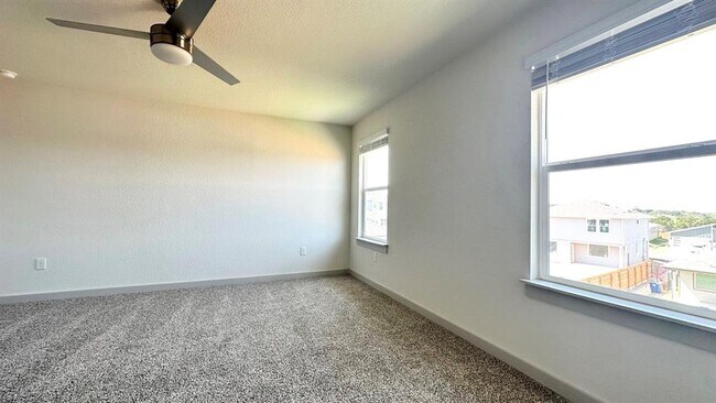 Building Photo - 2312 Tucker Ln