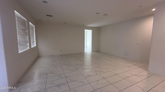 Building Photo - 1250 Abbey Ln