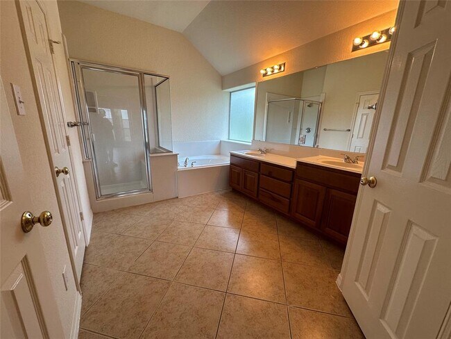 Building Photo - 3403 Covey Trail Dr