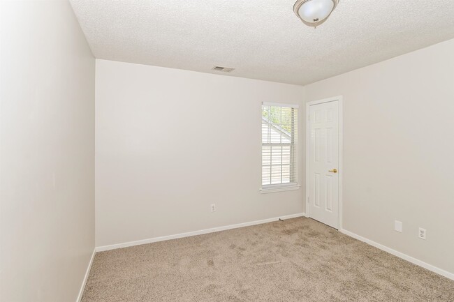 Building Photo - 1473 Beaver Trail Dr