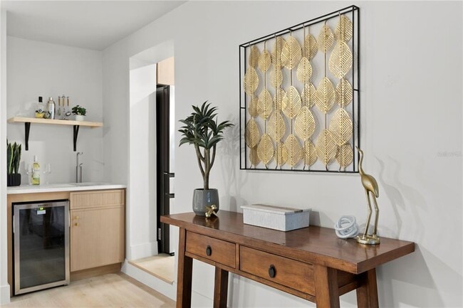 Building Photo - 4504 W Lamb Ave