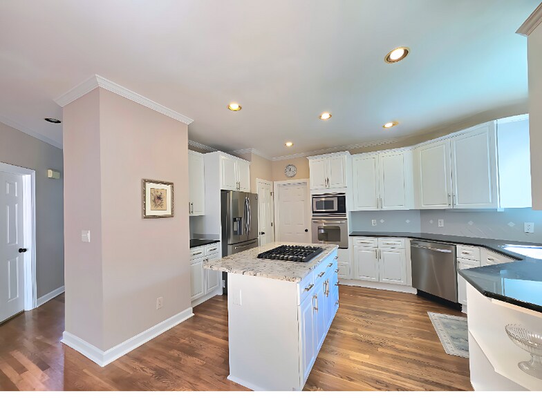 Building Photo - 110 Vicarage Ct