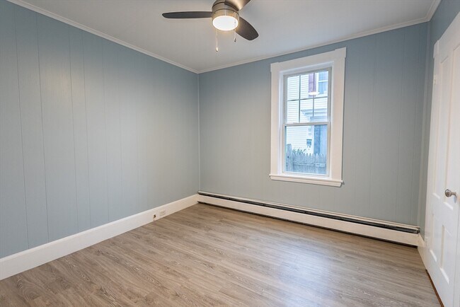 Building Photo - 210 North St