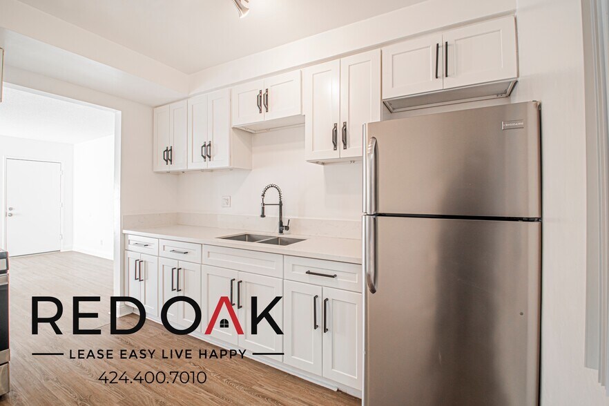 Building Photo - 12520 Lakewood Blvd