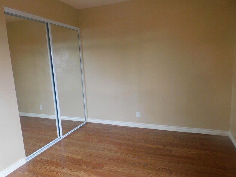 Building Photo - 175 Avenida Descanso