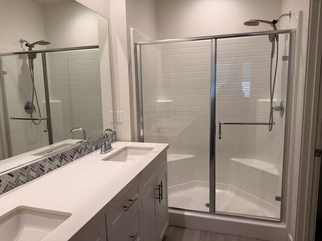 Building Photo - Riverview Townhome in Santee