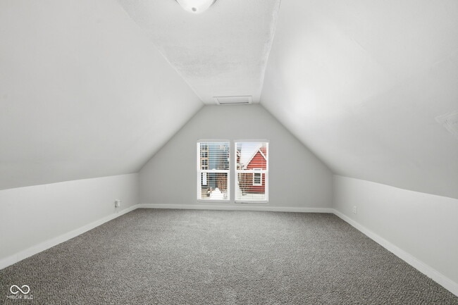 Building Photo - 717 Parkway Ave