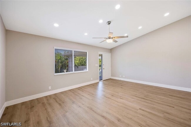 Building Photo - 707 Neapolitan Way