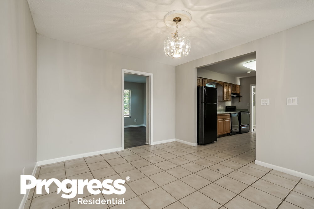 Building Photo - 344 Crestwood Ave