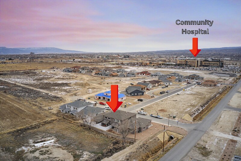 Building Photo - 2350 Canon Ave