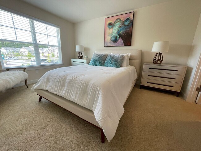 Building Photo - Heron | 3 Bed 2.5 Bath | Garage | 1800 sf | from $2759 All-Inclusive Rent Pricing | 6, 7, 8, 9, 1...