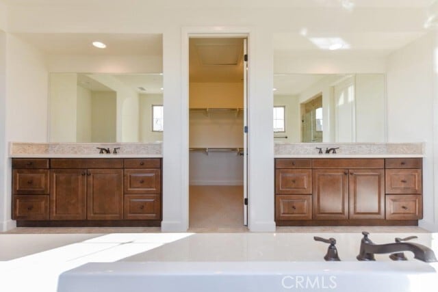 Building Photo - 8 Last Bloom