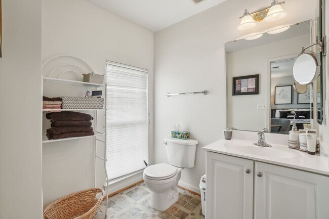 Building Photo - Elegant Home on Premium Lot in Piedmont So...