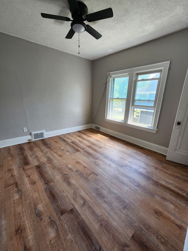Building Photo - 3634 Hildana Rd