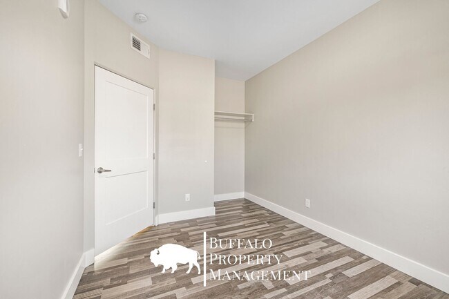 Building Photo - 591 Turin Way