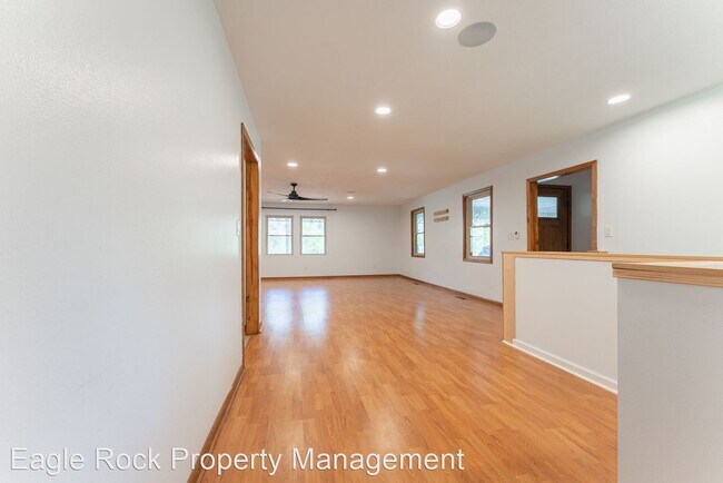 Building Photo - 4 br, 3.5 bath House - 88 Patton Rd