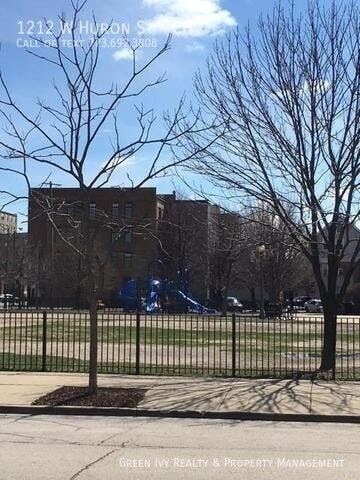 Building Photo - 1212 W Huron St