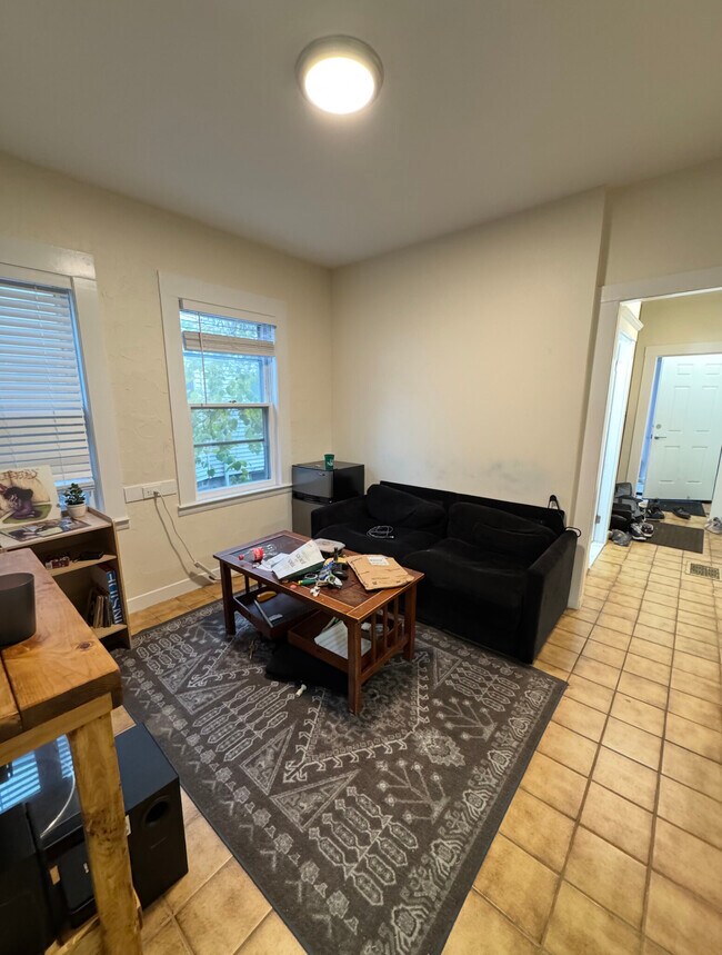 Building Photo - 18 Sawyer Terrace