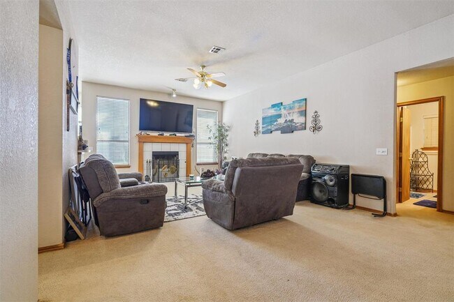 Building Photo - 16300 Seminole Pointe Pl