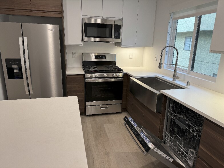 Building Photo - 431 N Alhambra Ave