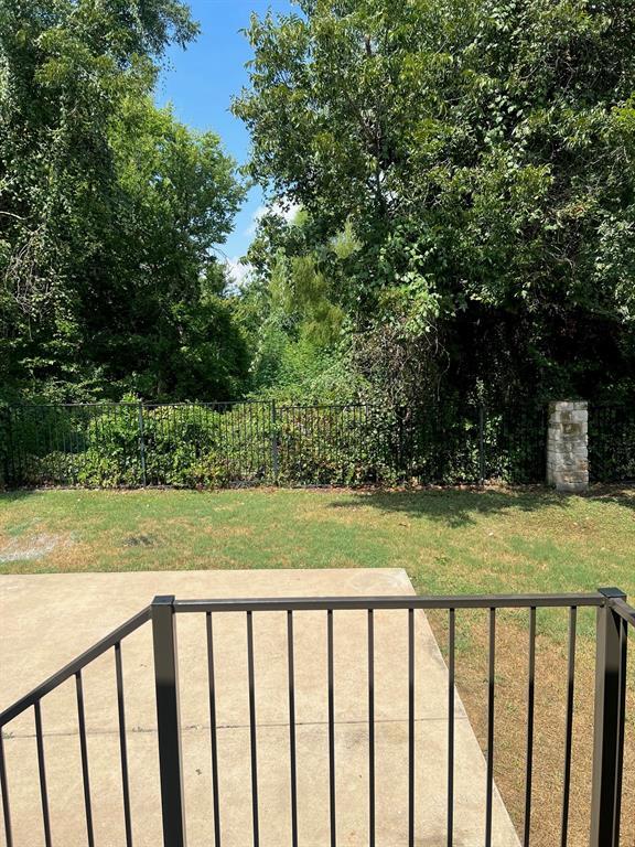 Building Photo - 3920 Harvey Penick Dr