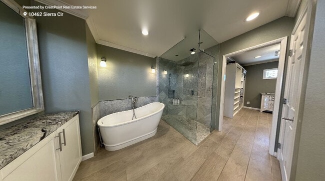 Building Photo - 10462 Sierra Cir