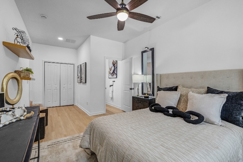 Building Photo - 2933 Cloverhurst Dr