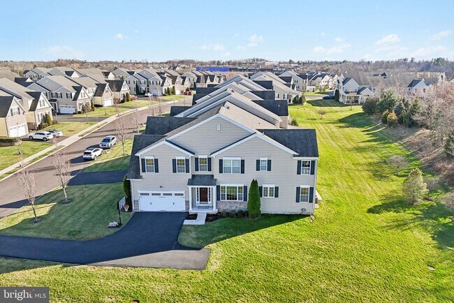 Building Photo - 1035 Thorndale Dr