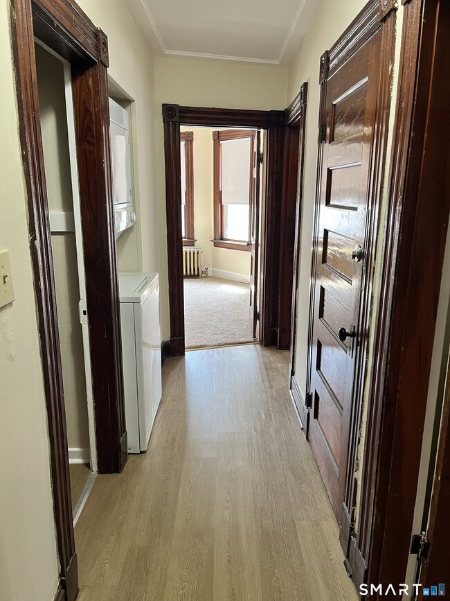 Building Photo - 17 Park Pl