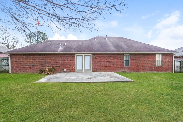 Building Photo - 2803 Henson Pl