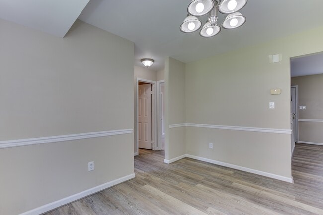 Building Photo - 732 Galahad Dr