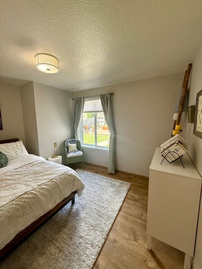 Building Photo - Serene Remodeled 4 Bedroom on Large Lot w/...