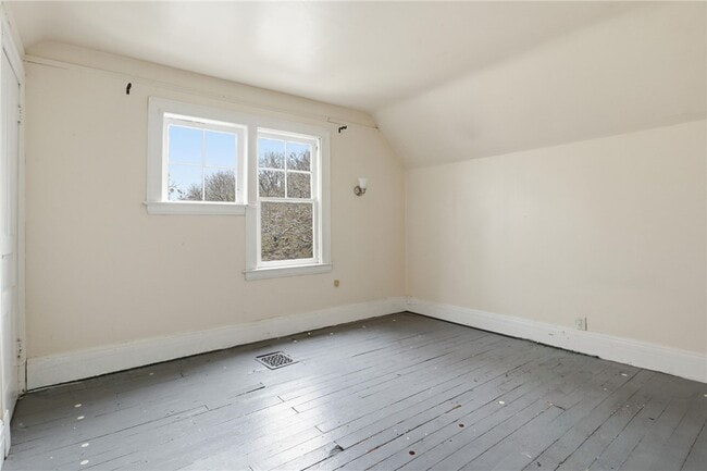 Building Photo - 98 Barrington St