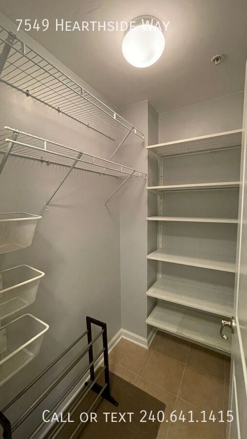 Building Photo - 7549 Hearthside Way