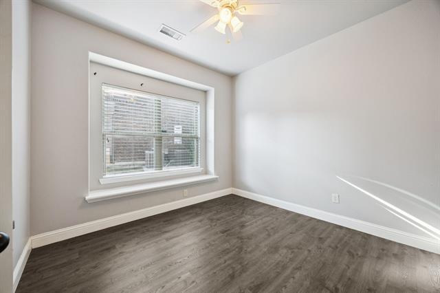 Building Photo - 317 Hawks Dr