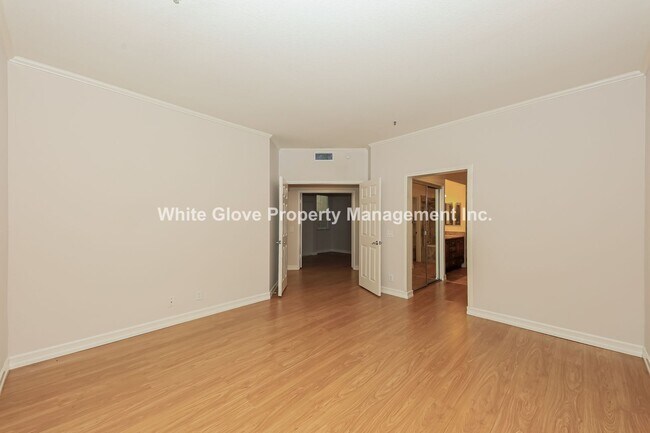 Building Photo - Wonderful 3 bedroom Northwood Condo