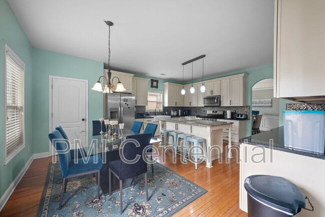 Building Photo - 669 Sportsman Ln