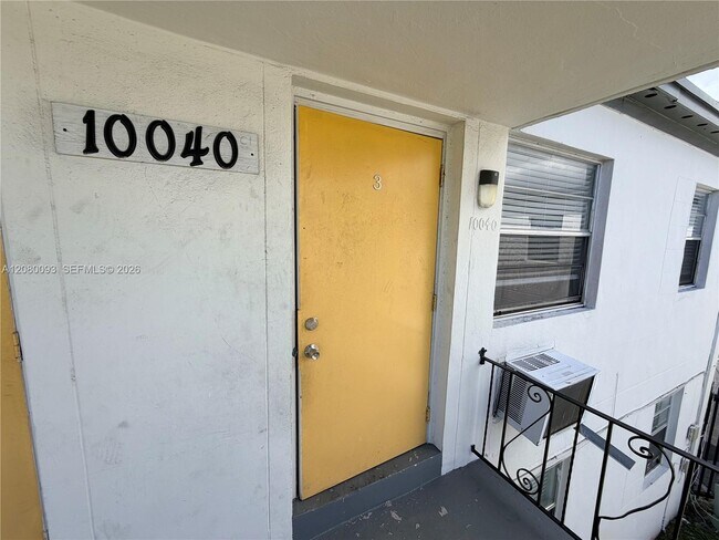 Building Photo - 10040 NW 7th Ct
