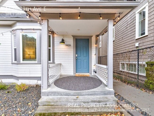 Building Photo - 1626 39th Ave E