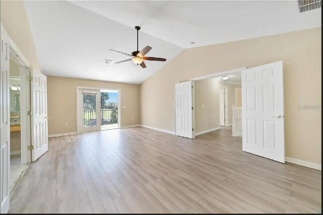 Building Photo - 2301 Roat Dr