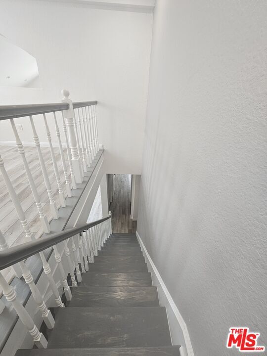 Building Photo - 5420 Sylmar Ave