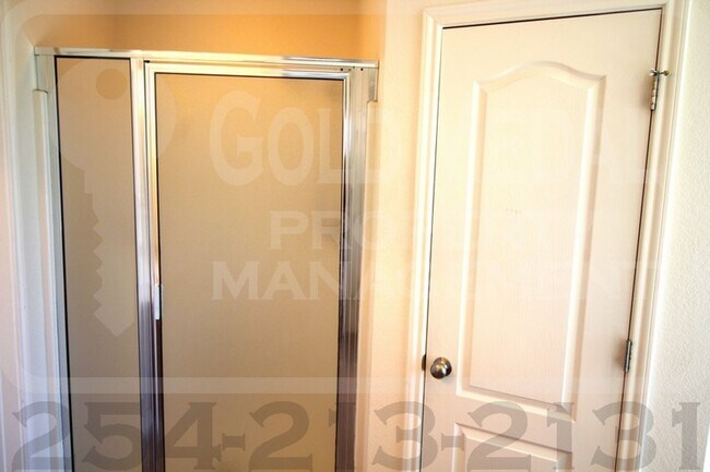 Building Photo - Fresh Vibes on Llano Estacado – Your Next Chapter Starts Here!