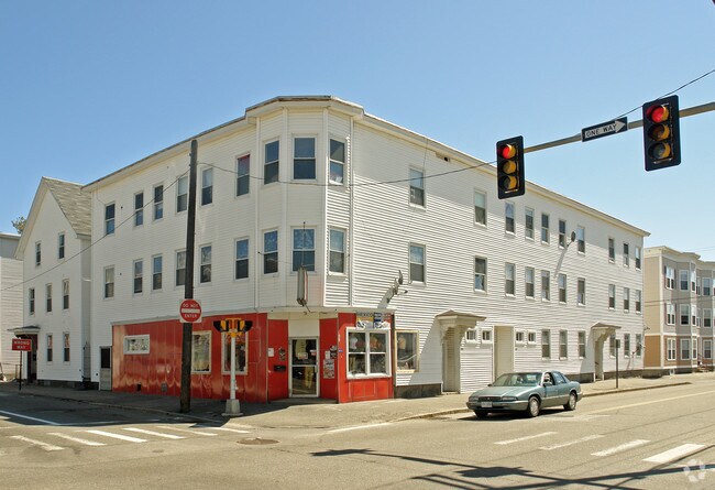 Building Photo - 215 Lake Ave