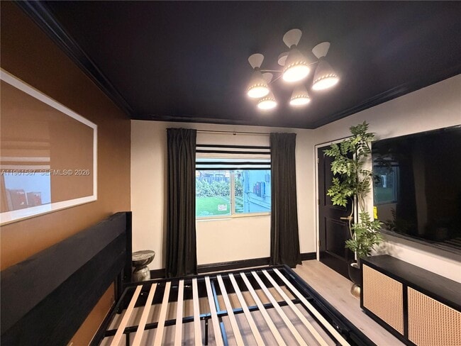 Building Photo - 920 SW 50th Ave