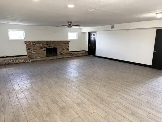 Building Photo - 17205 SW 109th Ct