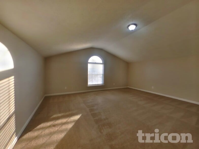 Building Photo - 2103 Academy Way