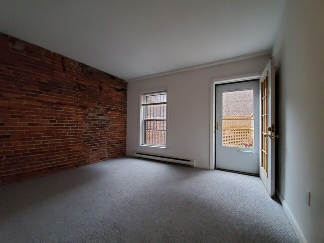 Building Photo - 1750 Washington St