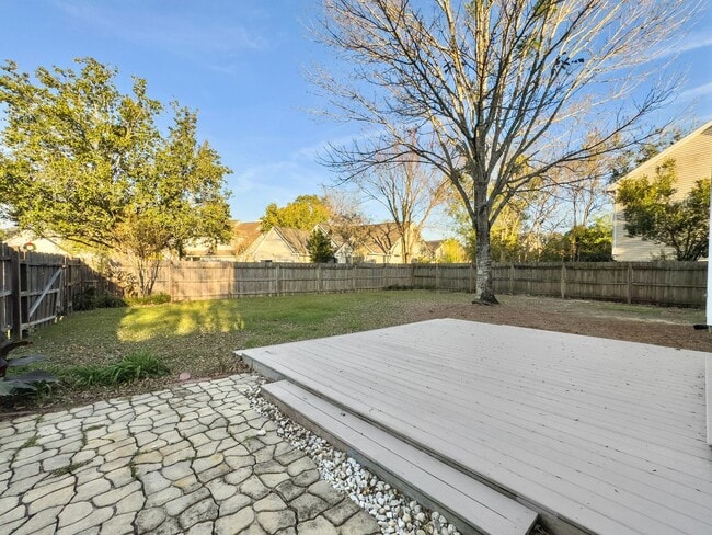 Building Photo - Gorgeous Home in Charleston