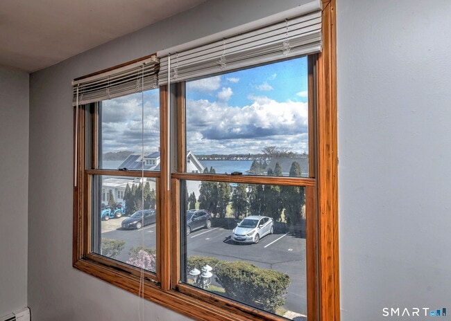 Building Photo - 1 Cora St